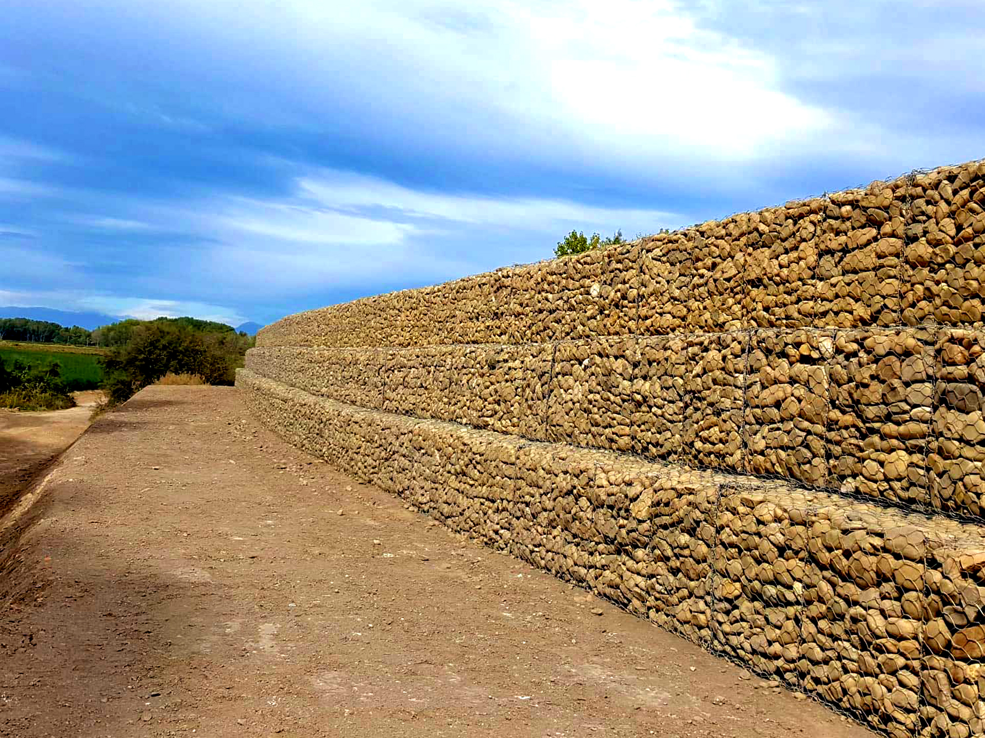 Gaviones (Iron Grid) - La Rioja