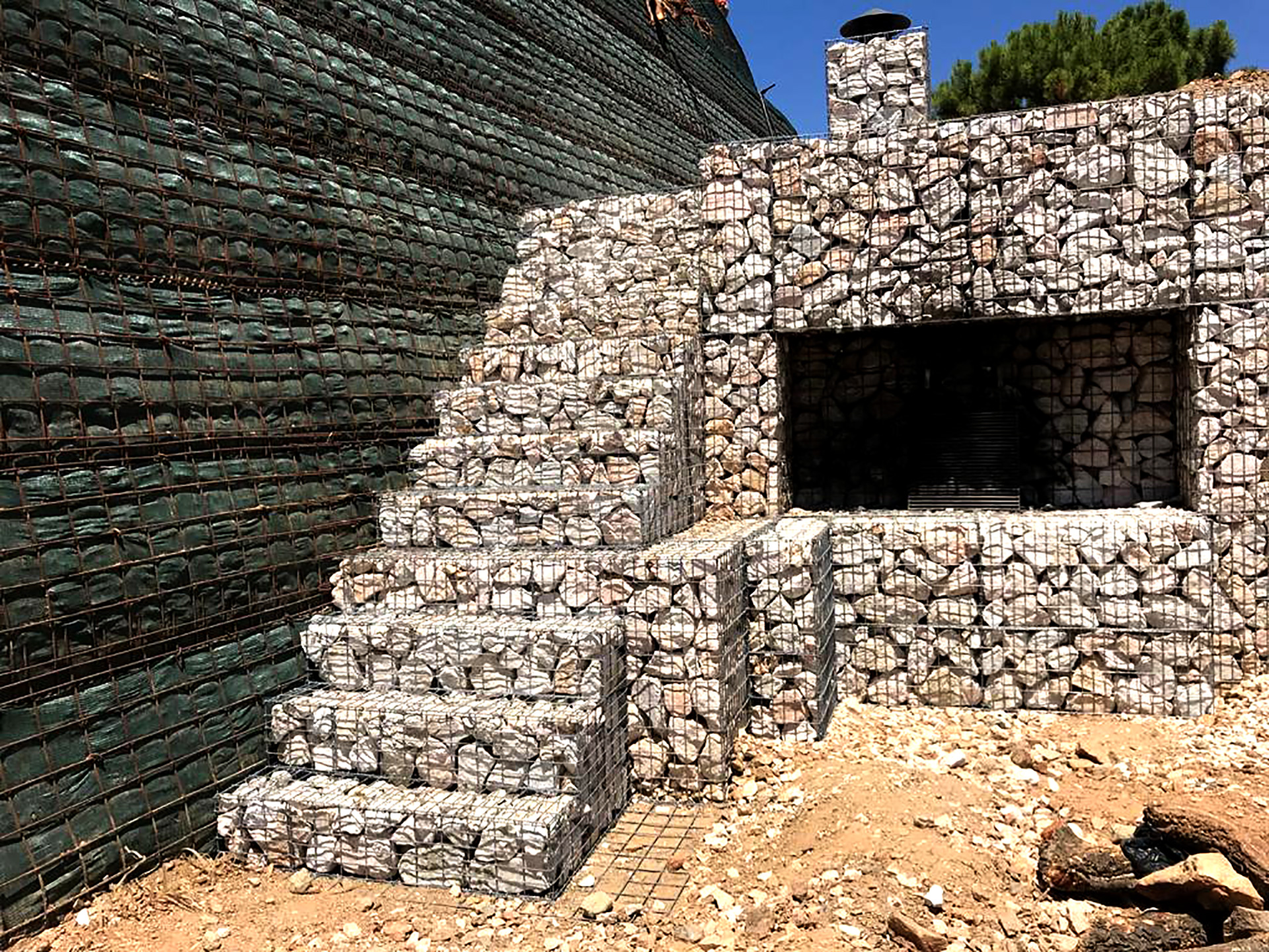 Gaviones (Iron Grid) - Mijas