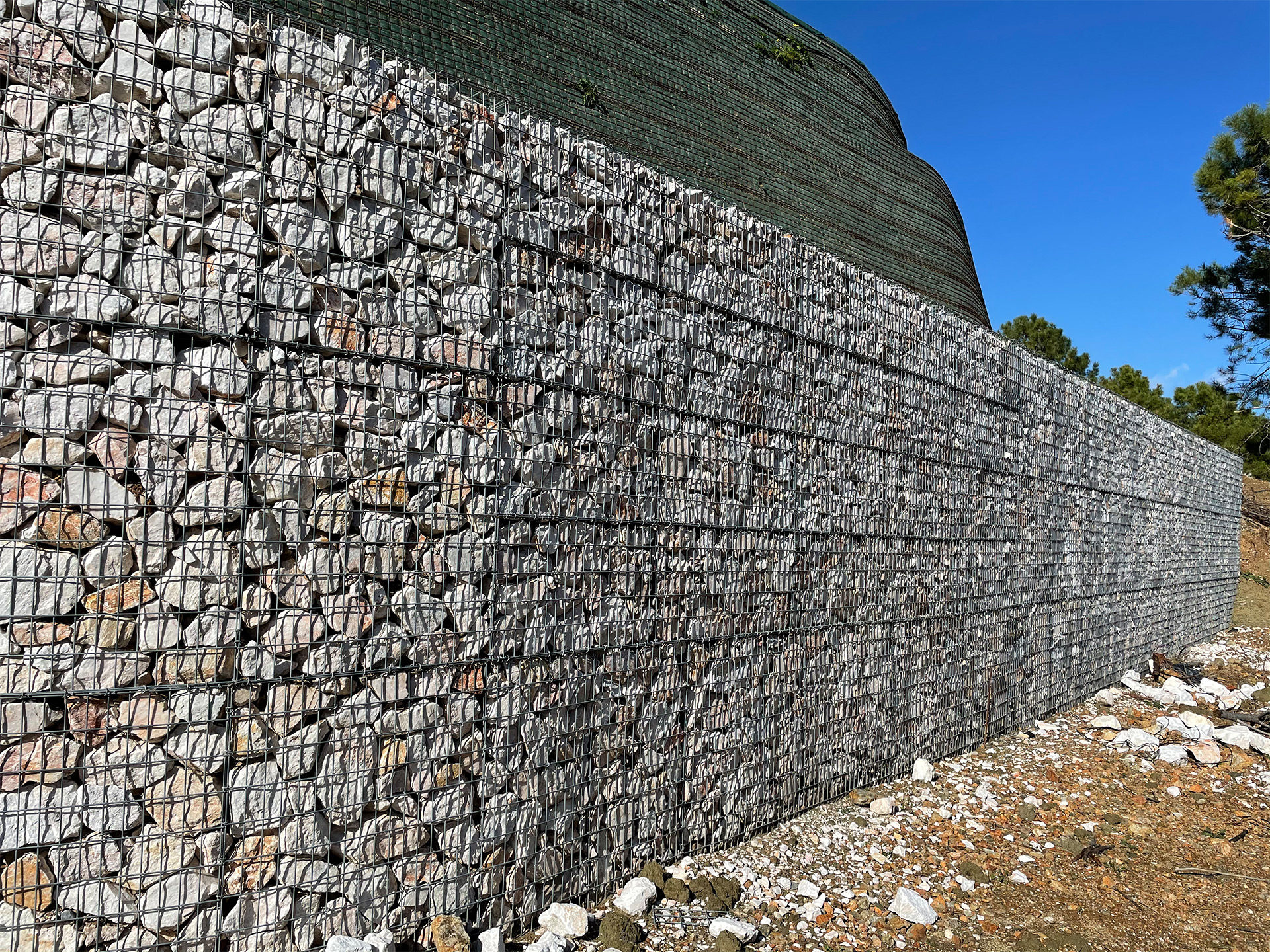 Gaviones (Iron Grid) - Mijas